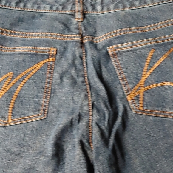 Jeans - Picture 2 of 2